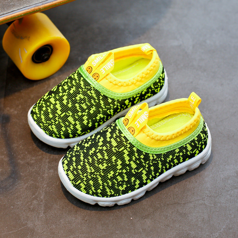 Children's mesh shoes in vibrant colors, perfect for spring and autumn, made for comfort and active play.