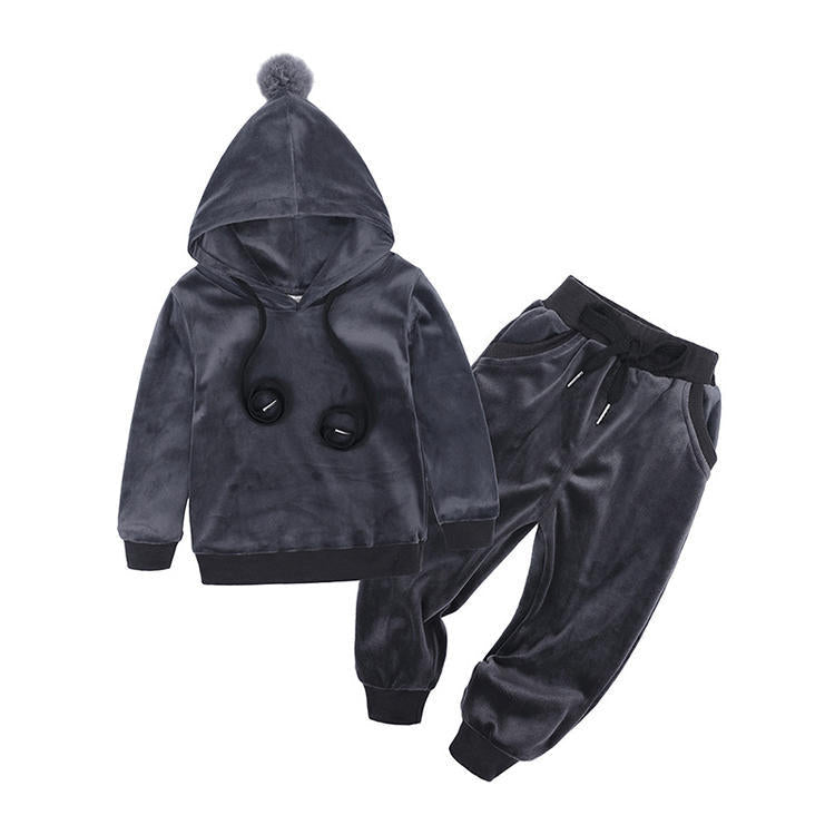 Baby winter outfit for boys & girls with a hood and matching pants.
