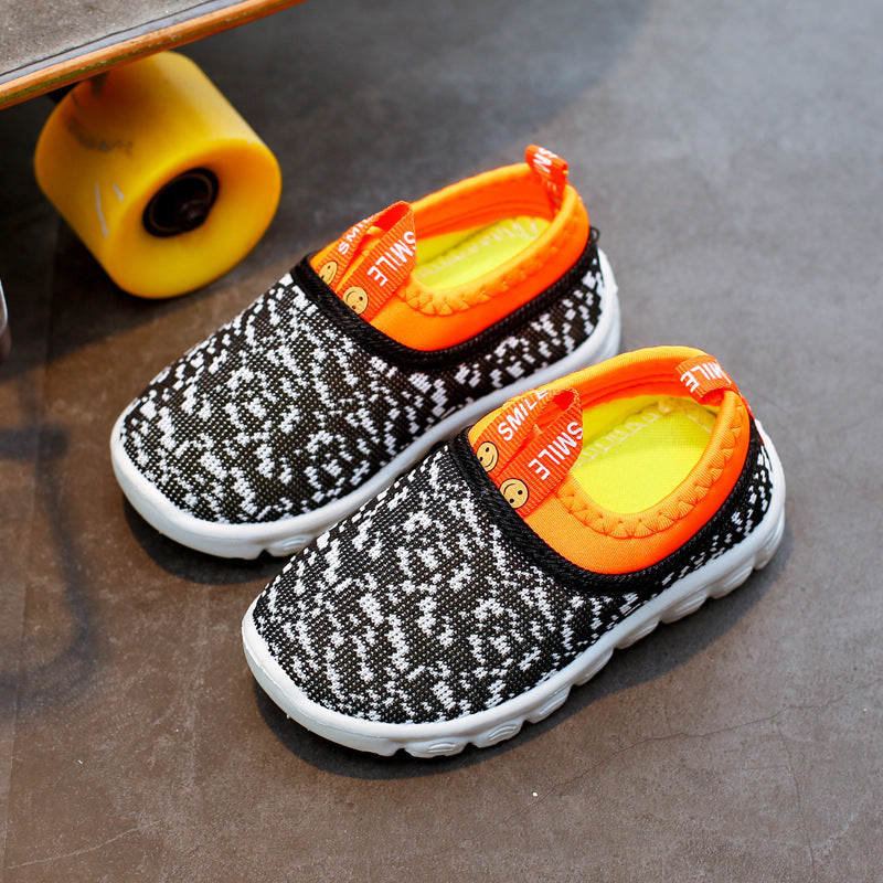 Children's mesh shoes in vibrant colors, perfect for spring and autumn, made for comfort and active play.
